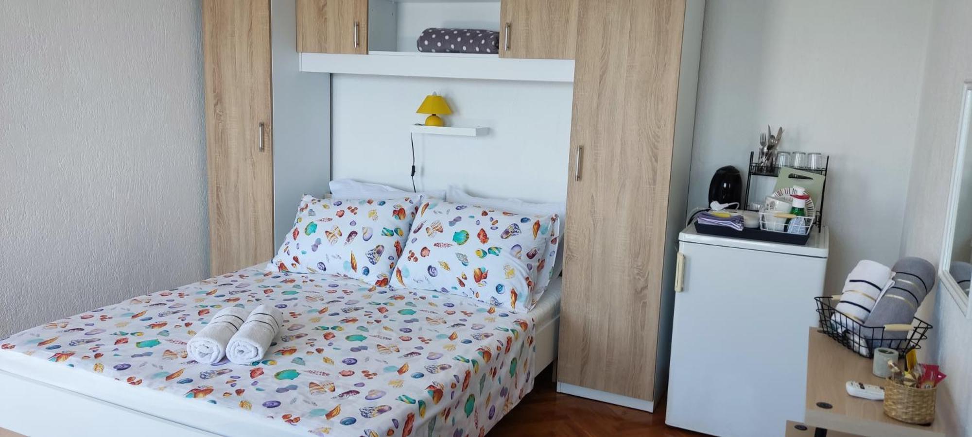 Apartment And Rooms Busa 3 Senj  Habitación foto